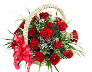 Red%20Roses%20Basket===from najma.jpg