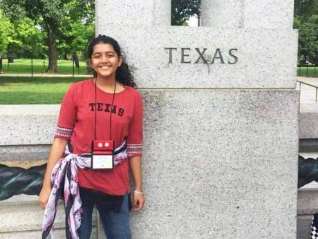 SabikaSheikh-1.jpg
